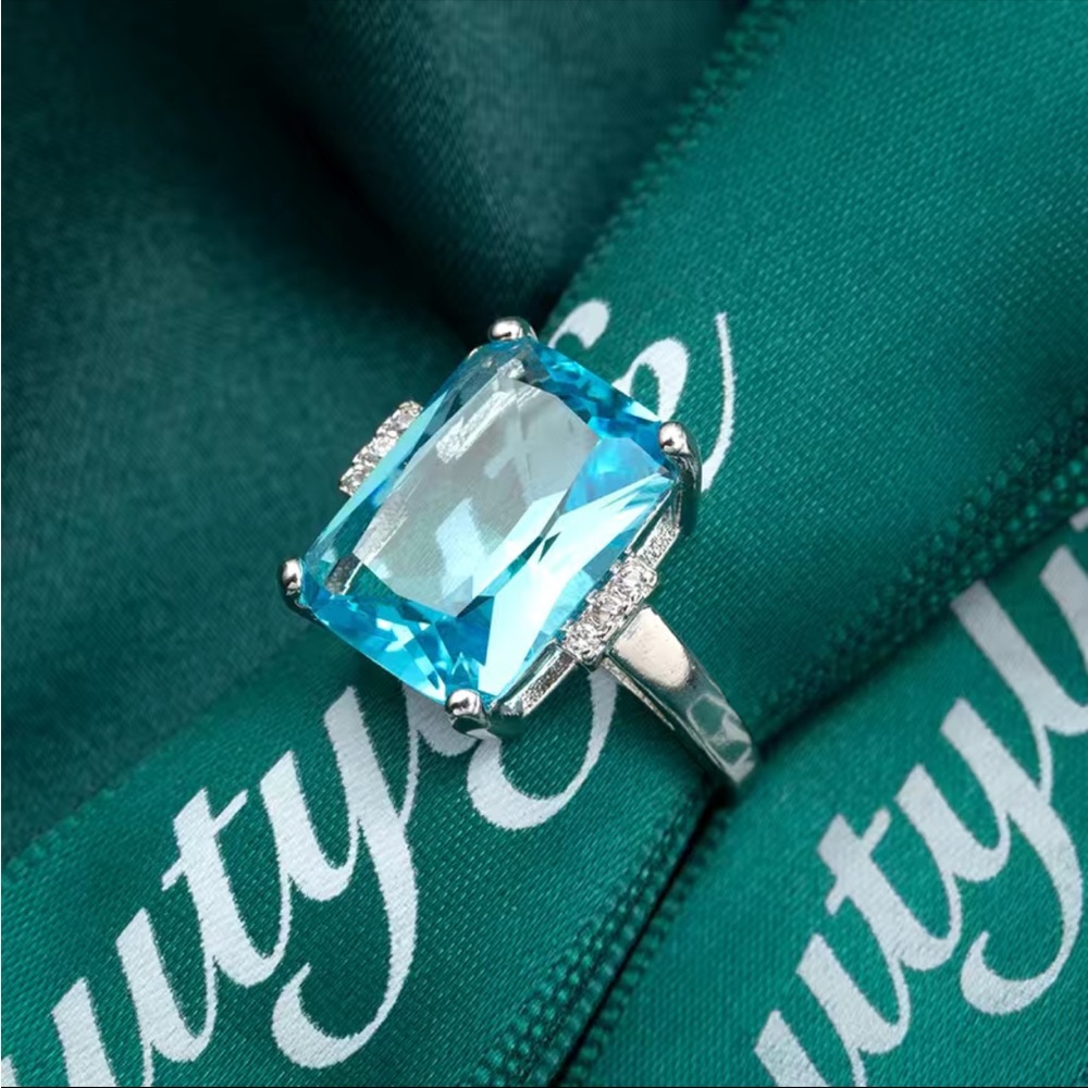 New Women’s 925 Silver Square Aquamarine Ring - Picture 8 of 8
